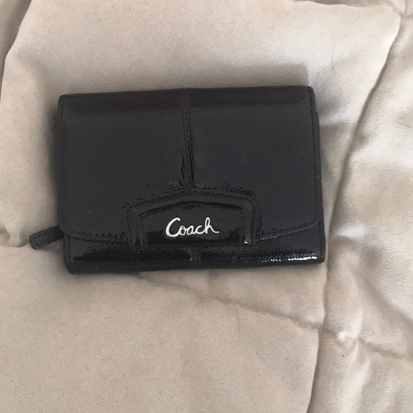 Coach Handbags - Coach Patent Leather Wallet Coach Handbags - Coach Patent Leather Wallet